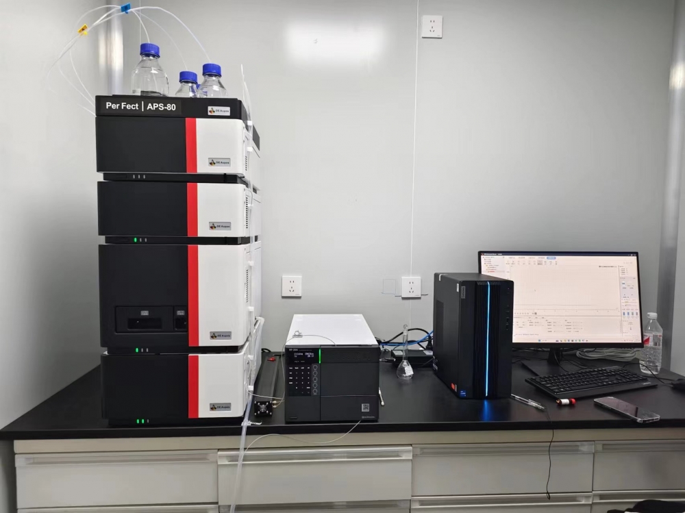北京某大型第三方檢測機構，APS8010Plus液相色譜儀