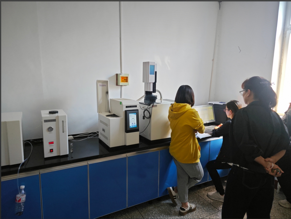 奧普斯氣相色譜儀走進某企業實驗室，助力企業檢測工作